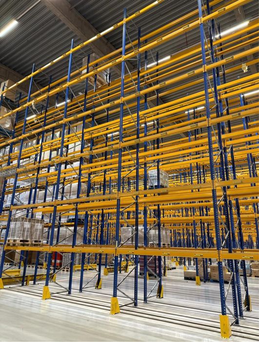 Rafturi metalice industriale reglabile