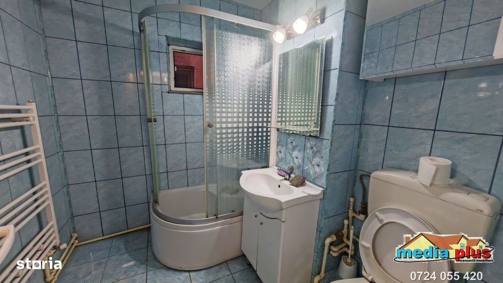 Apartament 3 camere decomandat – Micro 17