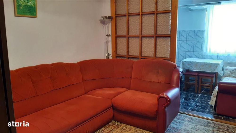 Garsoniera de vanzare et 4