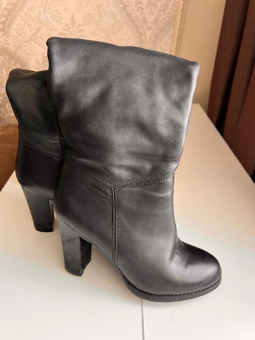 Зимние сапоги на каблуке