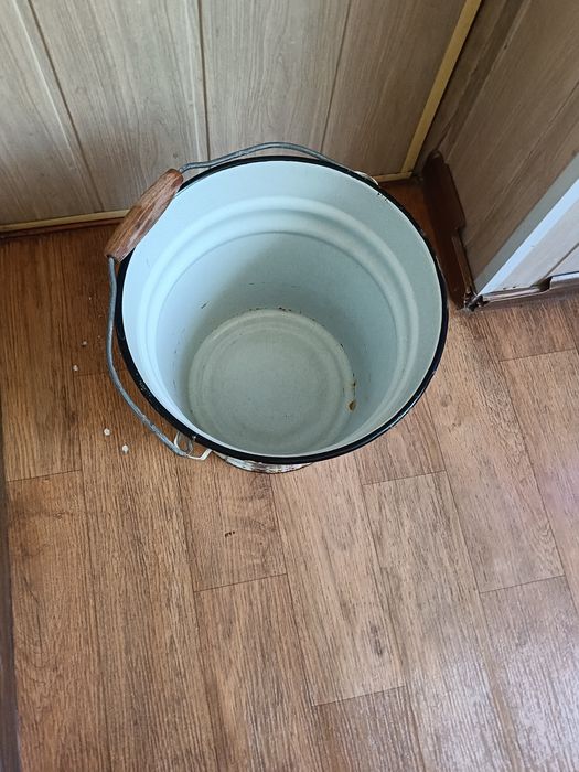 Ведро эмалированное