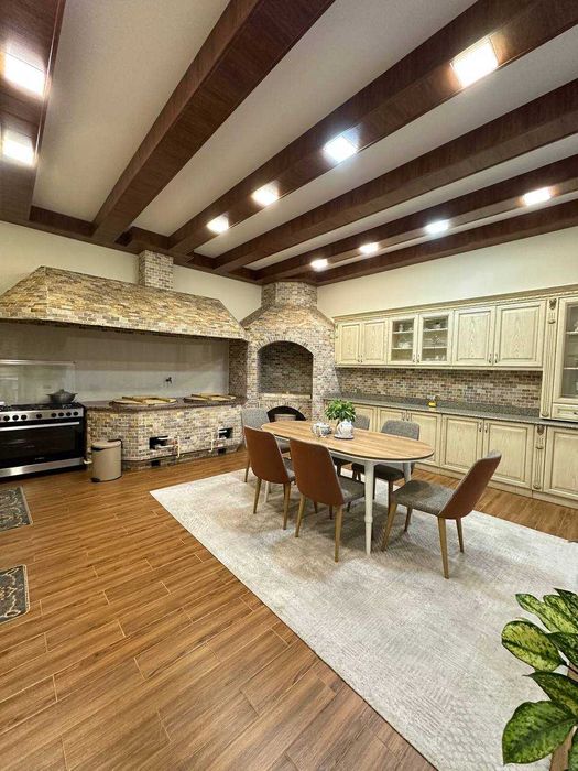 Район: Юнусабадский  Улица: Зенит 5.8  сотки 550  кв.м.