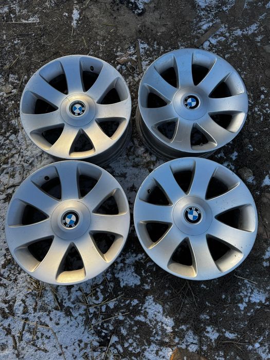 Vând jante BMW originale