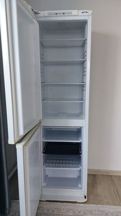 Холодильник бирюса