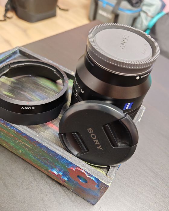 Obiectiv Sony Vario-Tessar T*  16-35mm f4
E-mount