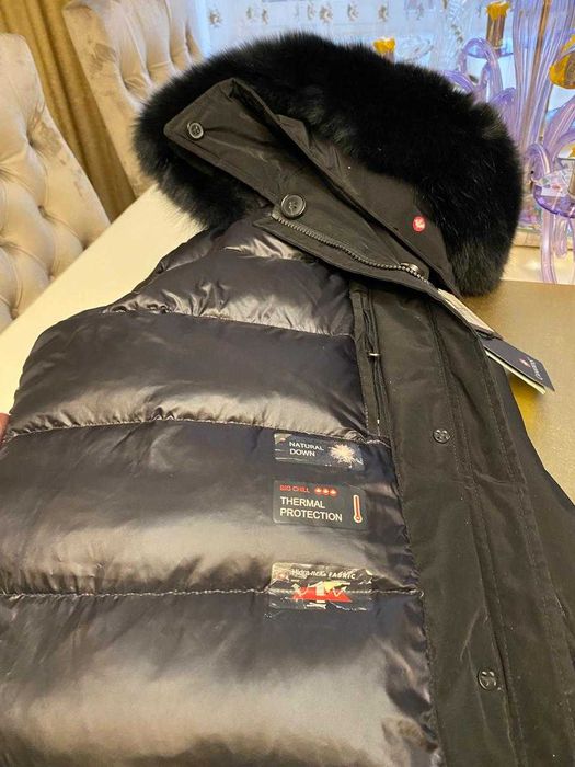 Зимний пуховик CANADIAN