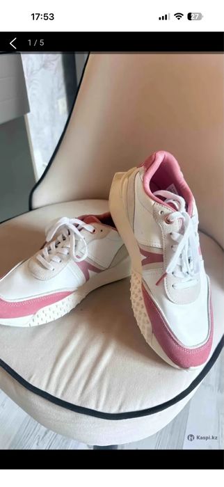 Кроссовки Lacoste р 37.5 оригинал