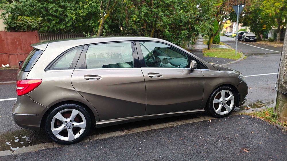 MERCEDES-BENZ B-Class 2012 — imagine 5