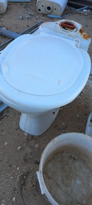 Унитаз без бачка