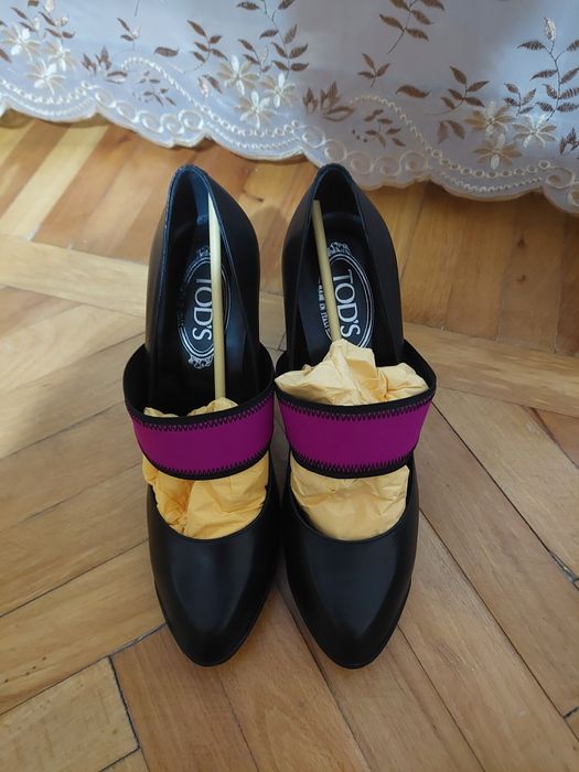 Pantofi cu toc marca Tod's