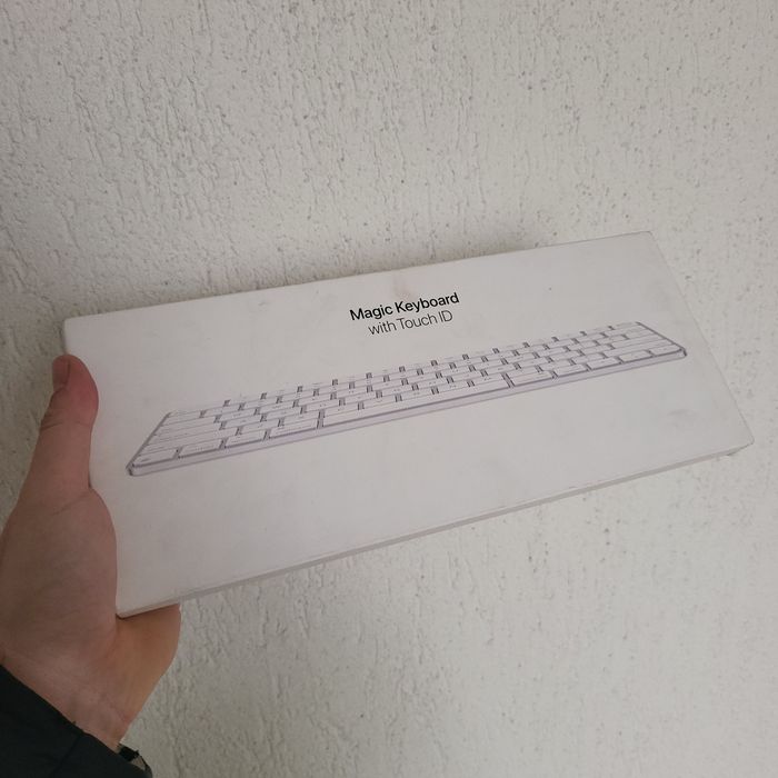 Tastatura apple magic keyboard cu touch id