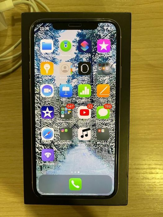 iPhone 11 pro в отличном состояние