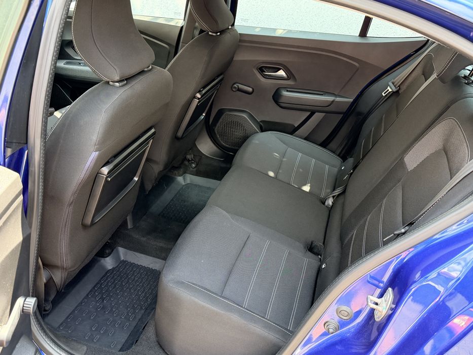 Dacia Logan TCe 90 CVT (pret fix)