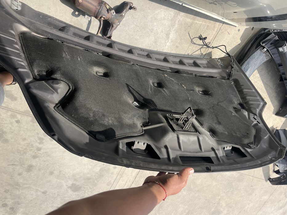 Капак Ford Kuga 2011г.