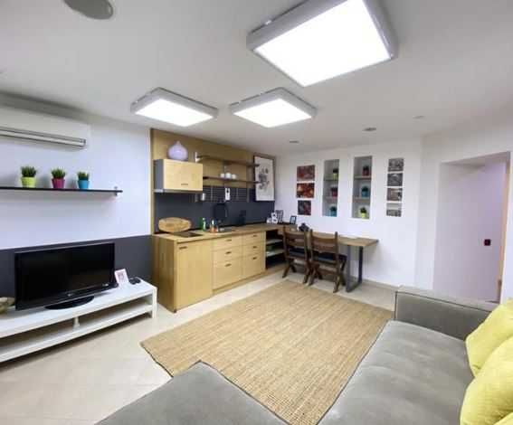 Продава се Тристаен апартамент в София, Оборище - 94 кв.м за 2128 €/кв.м - Снимка #3