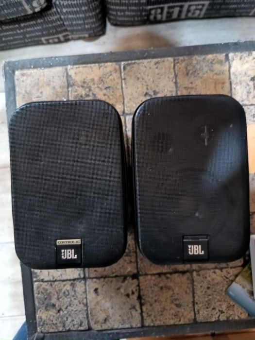 Boxe jbl control one