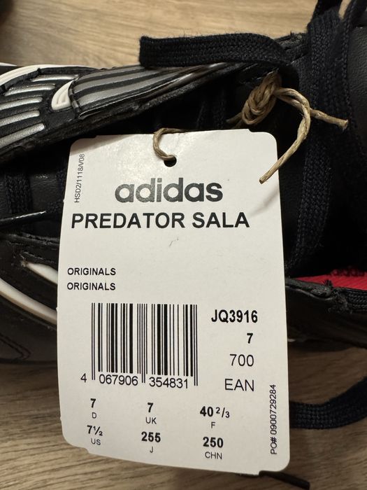 Продам зальники adidas predator sala