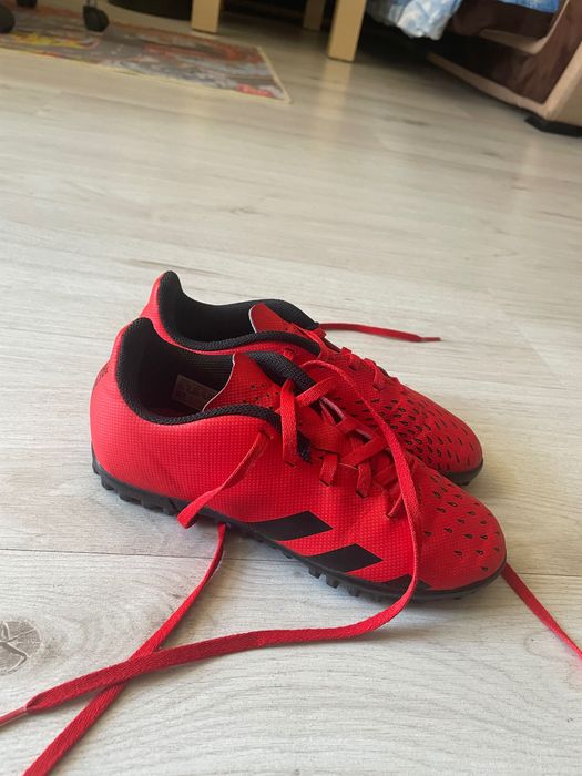 Футболни стоножки Adidas