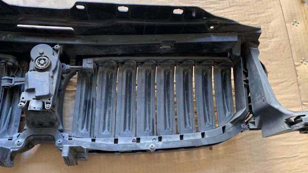 Маска за бмв/bmw 5  G30