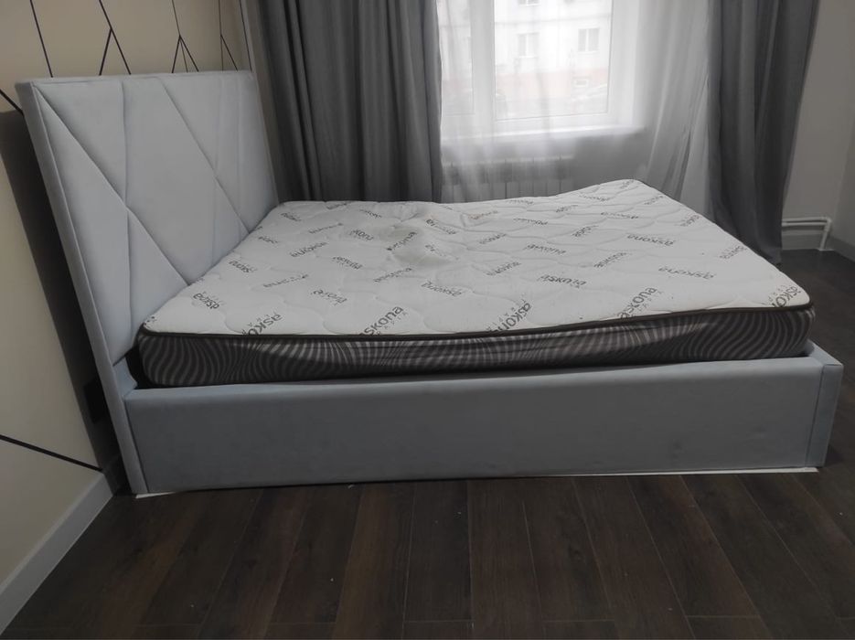 Кровать двухместный  180*200