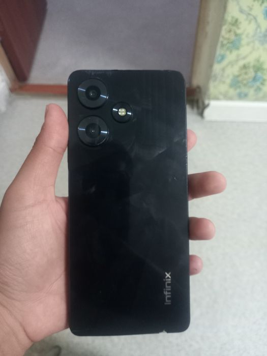 Продам инфиникс хот 30 на запчасти