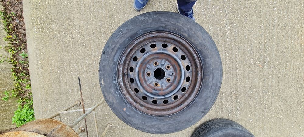 vand 4jante toyota + cauciucuri bonus