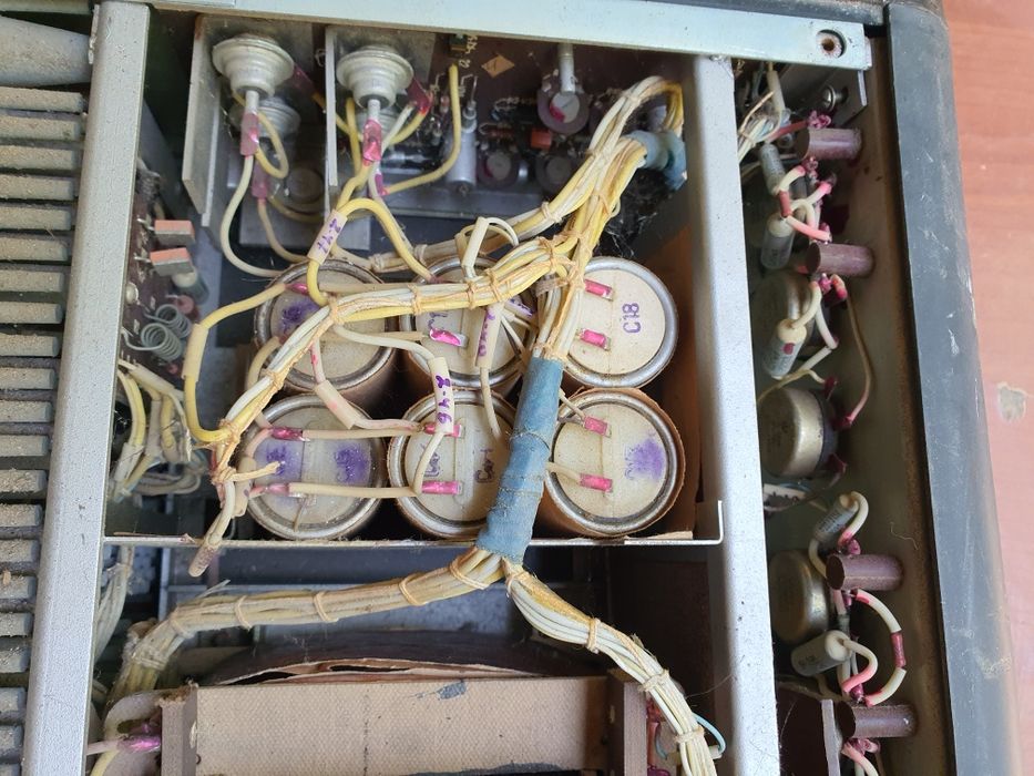 Усилитель Подилля М-100