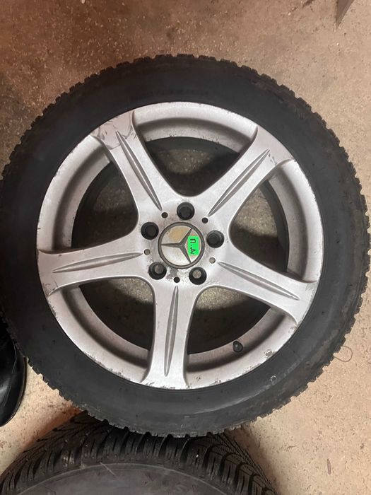 Мерцедес w203 5x112 16 цола Джанти с зимни гуми 205/55