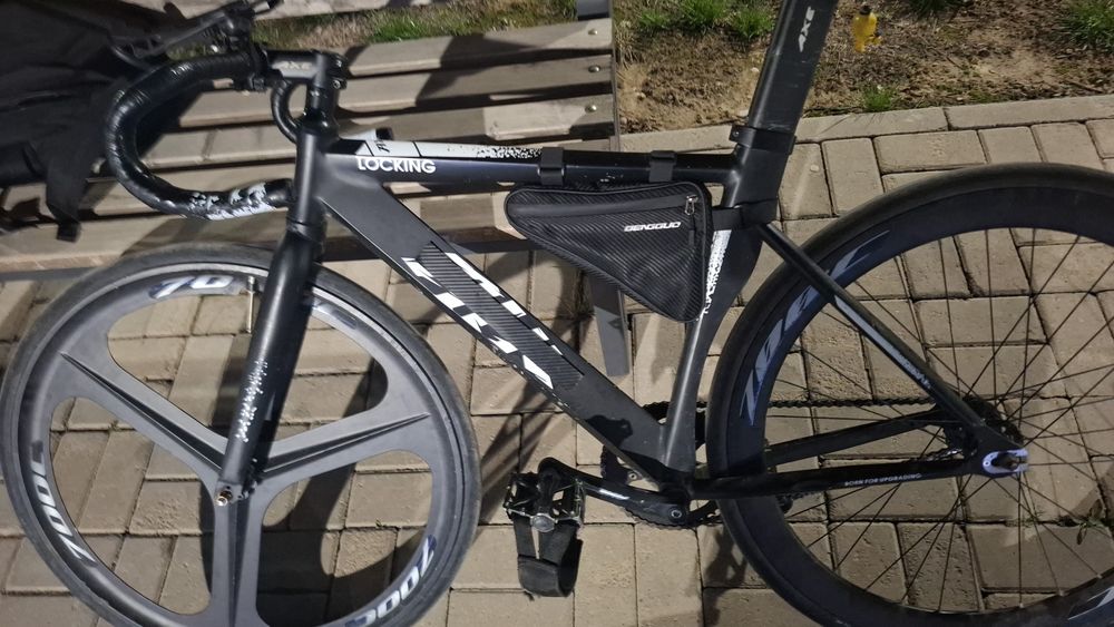 Продаю фикс срочно