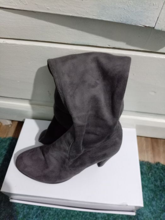 Всё по 4000 тысячи.