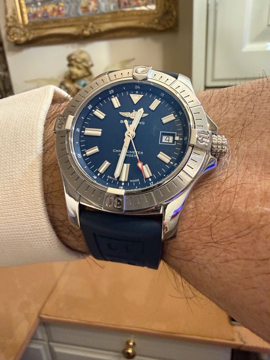 Breitling Avenger 43 Automatic