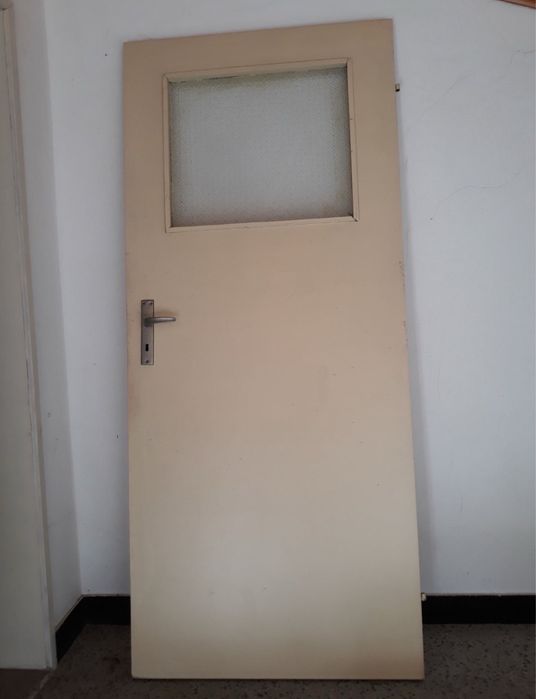 Метални и дървени врати