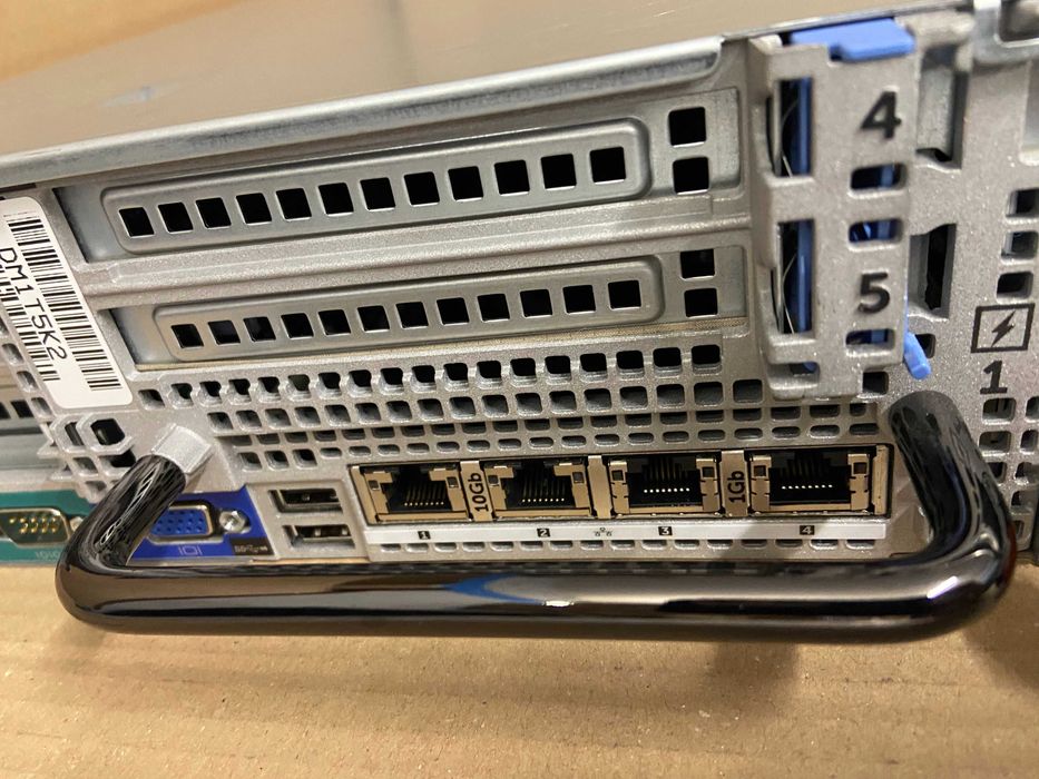 Dell R730xd 2*Xeon E5-2650v3, 32GB DDR4, 10.8TB HDD, BOSS-S1, TrueNAS