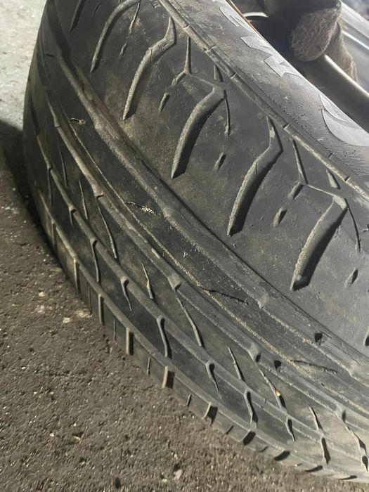 Продам  Летние шины