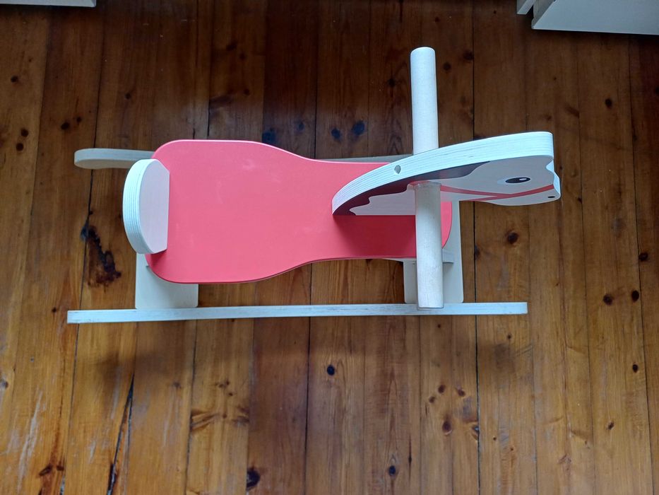 Дървено люлеещо конче