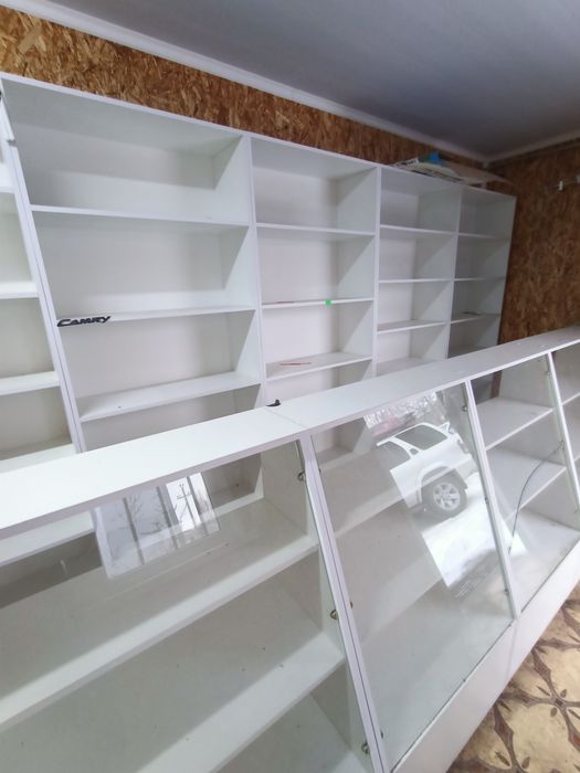 Продам витрину б/у