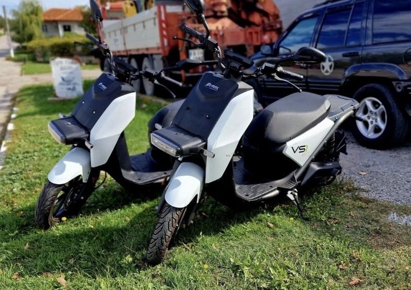 Vs1 електрически скутер