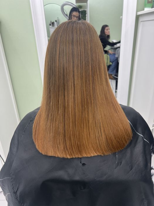 Extensii de păr & Hairstyling în locația clientei