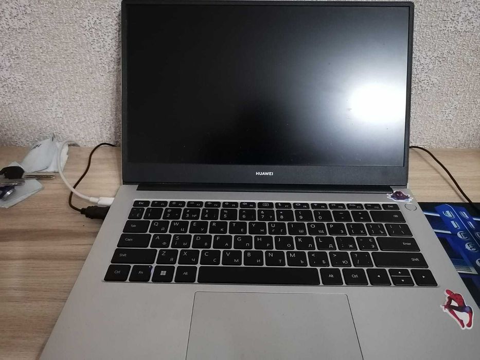 ноутбук Huawei MateBook D14 — i3 / 8ГБ / 256ГБ SSD |