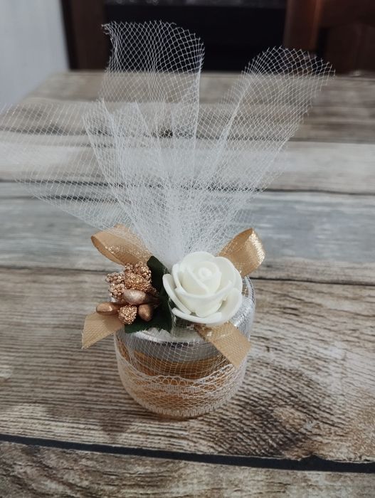 Подаръчета за гости - бурканчета с мед