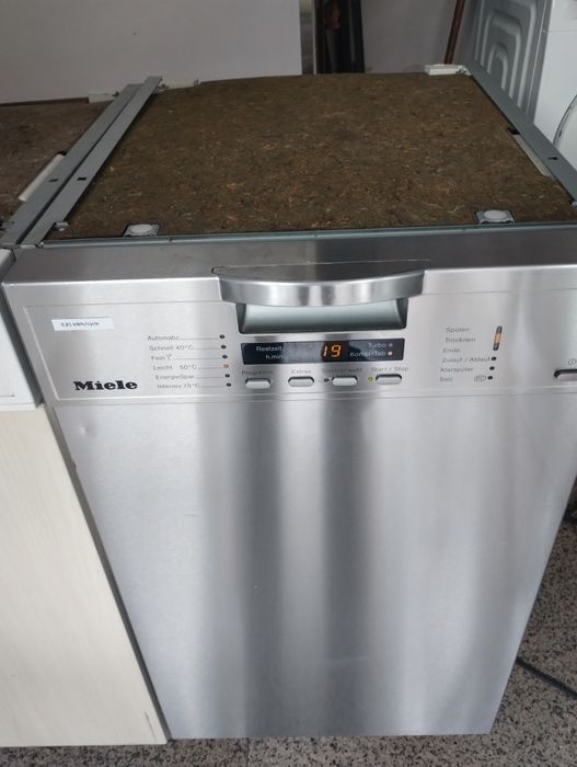 Съдомиялна Miele G1202 SCU  Inox 45 см