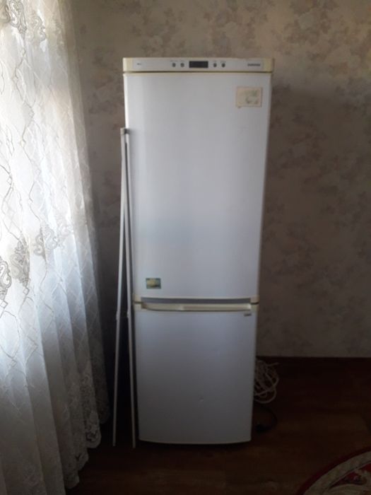 Холодильник самсунг