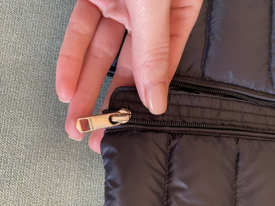 Geaca dama Tommy Hilfiger noua XS