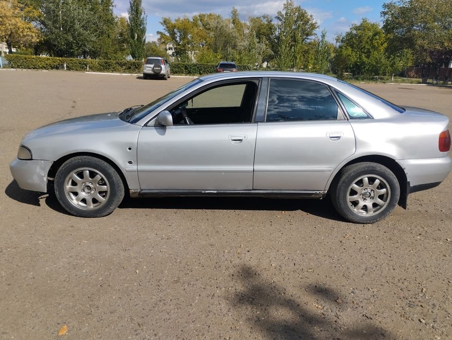 Продам Ауди А4, в хорошем состоянии