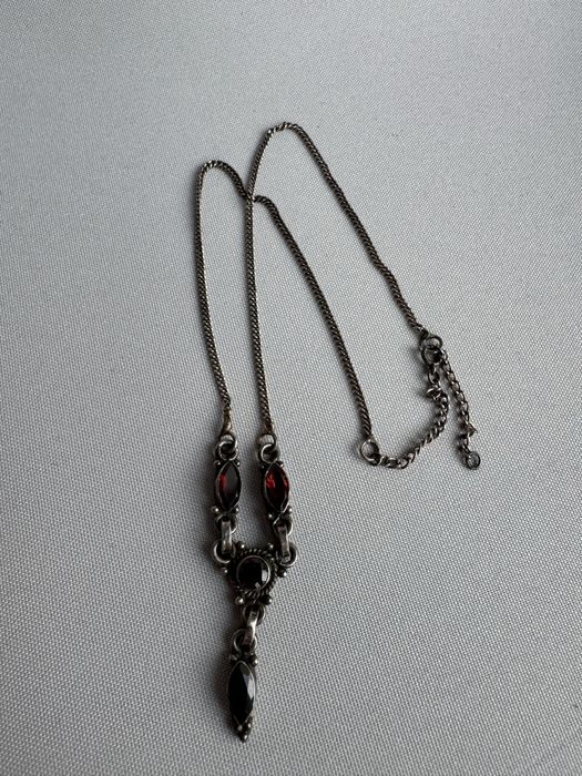 Colier din argint si granate