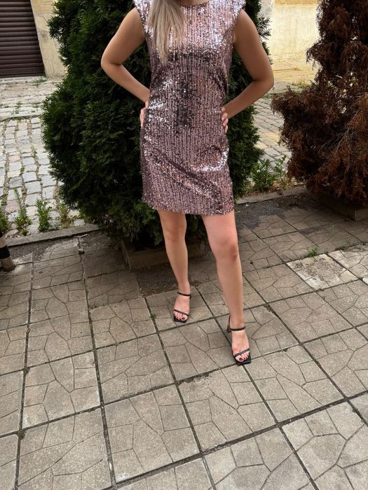 Рокля с паети, цвят бледолилав