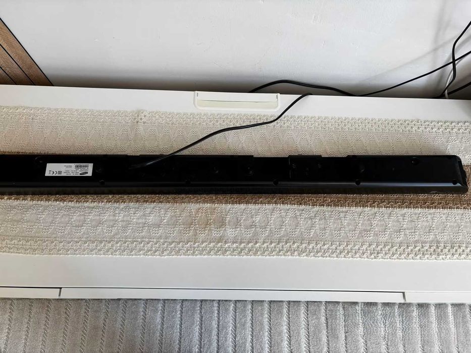 Samsung HW-F450 Sound Bar, folosit, stare foarte buna de functionare