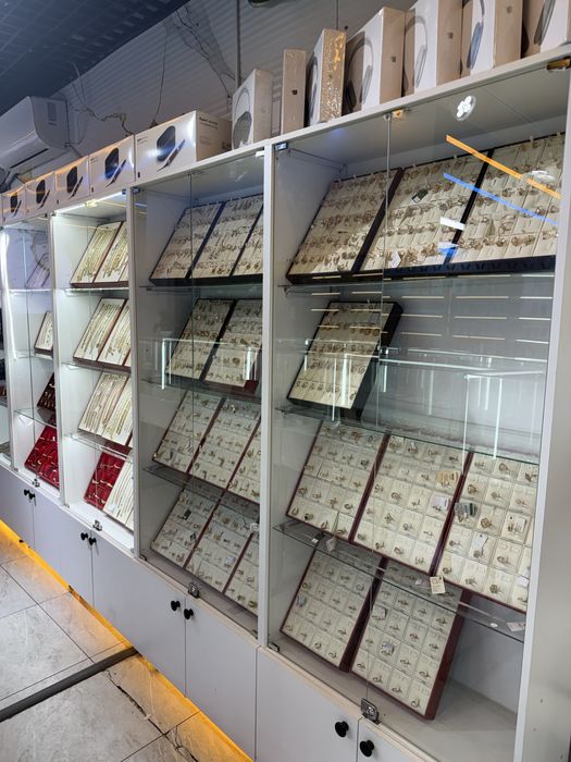 Продам витрины в отличном состоянии