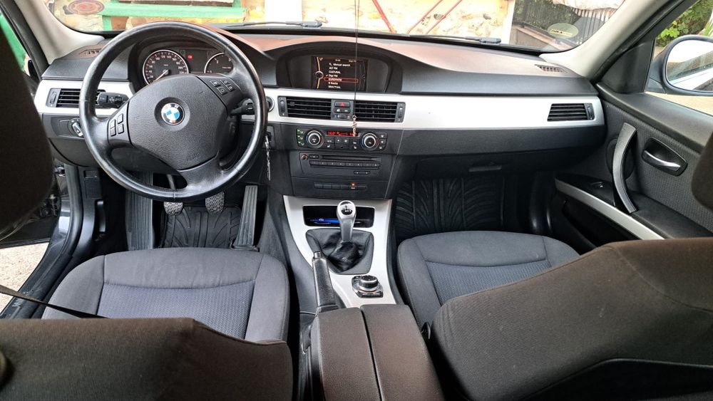 Vând Bmw seria 3 E90 facelift