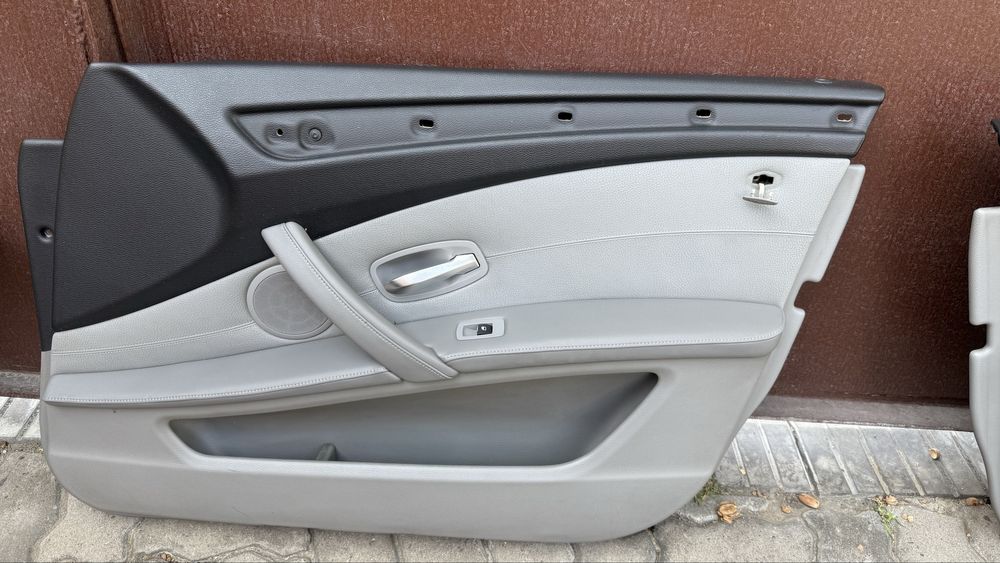 Дверные карты обшивки BMW e60 рестайлинг